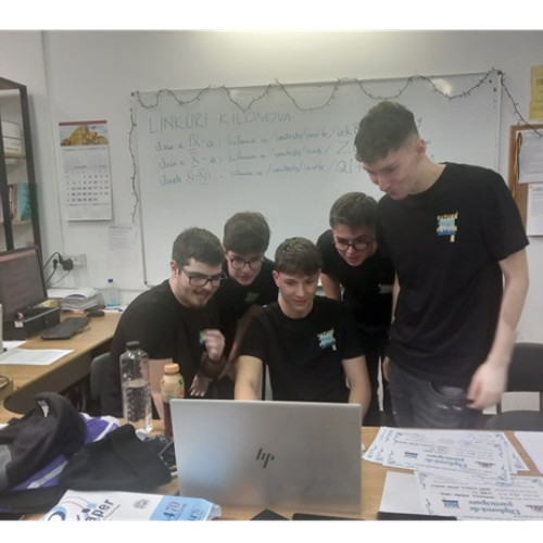 Concursul de informatică "Future for Future" organizat de elevii Colegiului Național Mircea cel Bătrân