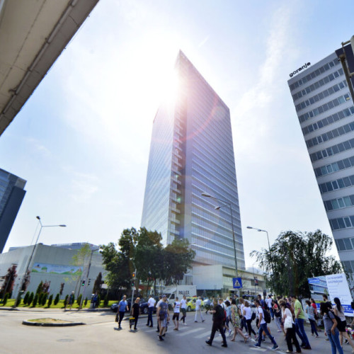 Raportul locurilor de muncă din decembrie aduce incertitudini pe piața muncii