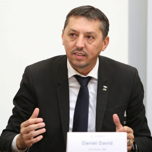 Evaluarea profesorilor și reforma în educație, subiecte discutate de ministrul Daniel David