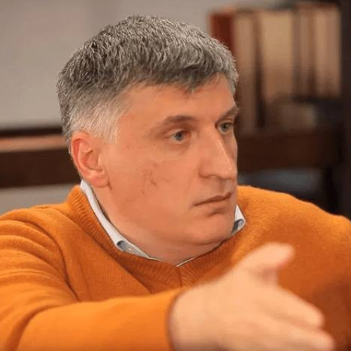 Catalin Avramescu anunță candidatură la funcția de Președinte al României