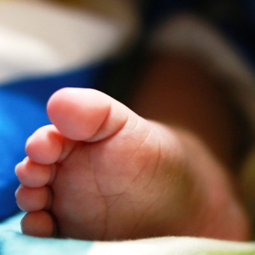 Tragedie în comuna Cudalbi: un bebeluș de două luni a murit din cauza unei pneumonii acute