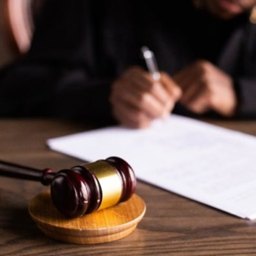 Finalizarea cercetărilor într-un caz de favorizare a făptuitorului în Brașov