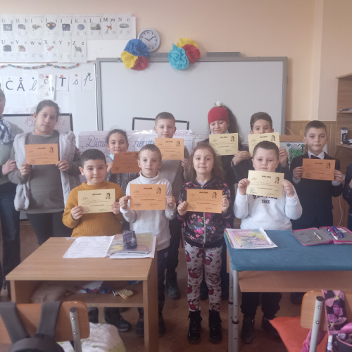 Elevii Școlii "Vasile Burlui" din Suceveni sărbătoresc Ziua Culturii Naționale