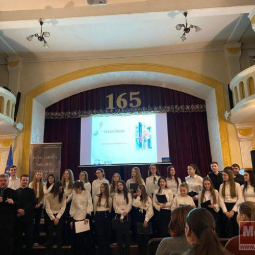 Elevii Seminarului Teologic Liceal "Sf. Gheorghe" din Botoșani celebrează Ziua Culturii Naționale