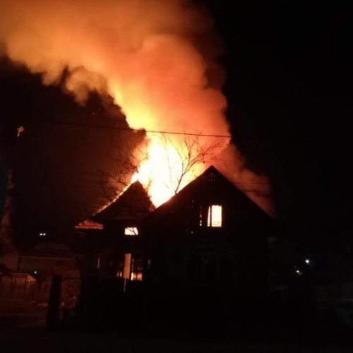 Incendiu devastator în Câmpia Turzii: Pompierii intervind rapid