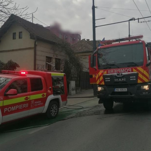 Pompierii clujeni sting un incendiu pe Calea Mănăștur