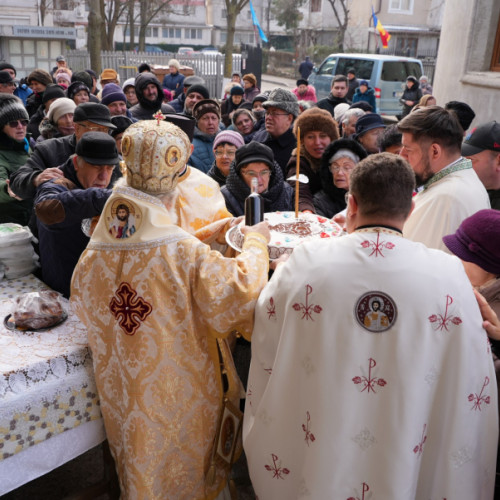 Sărbătoare la parohia din Micro 21, cu ocazia hramului Sfantului Antonie cel Mare
