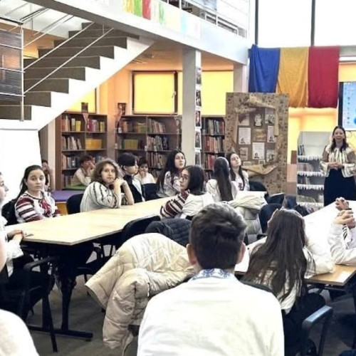 Activitate susținută de elevi în cadrul acreditării Erasmus+ la Biblioteca Județeană Dâmbovița