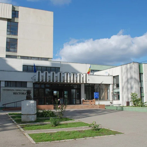 Studenții din Tudor trebuie să completeze formularul pentru locurile de parcare în campus