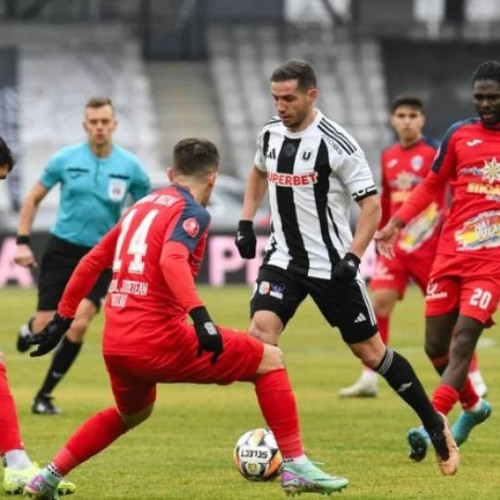 Universitatea Cluj câștigă dramatic împotriva Gloriei Buzău