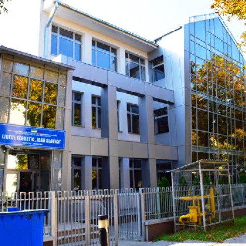 Inaugurarea laboratorului inteligent la Liceul Teoretic "Ioan Slavici"