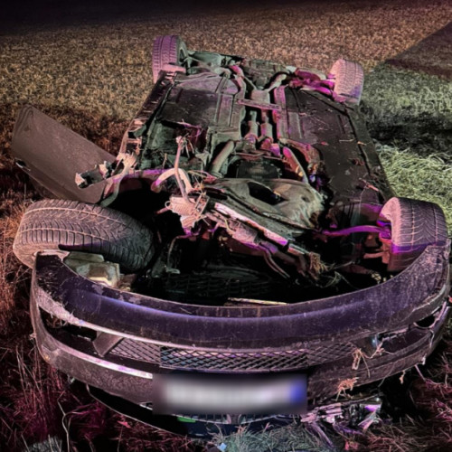 Accident dramatic în Cluj: două persoane rănite în urma unei răsturnări de mașină