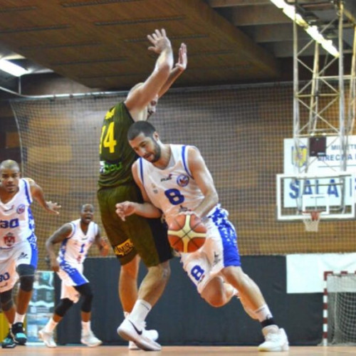 Politehnica Iași joacă astăzi un meci de baschet împotriva CS Vâlcea 1924