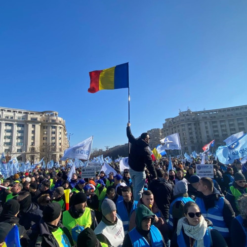 Mobilizare sindicală aduce rezultate — Guvernul acceptă plăți suplimentare pentru angajații din ordinea publică