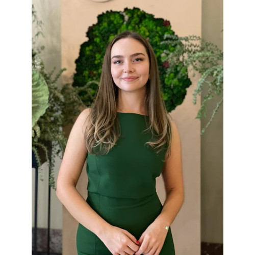 Roxana, tânăra de 26 de ani, va participa la Forumul Economic Mondial de la Davos