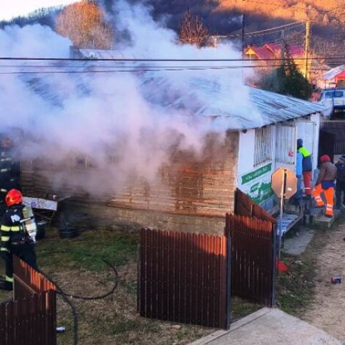 Incendiu devastator în satul Pitulusa, comuna Brosteni
