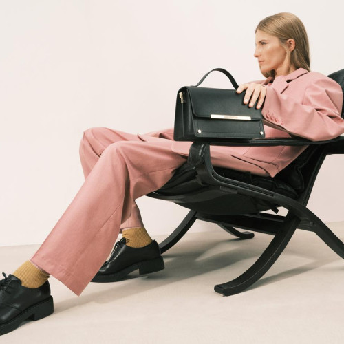 Pantofii casual – piesa esențială a garderobei tale