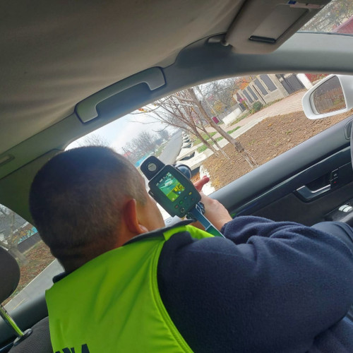 Tânăr de 23 de ani prins cu viteza record în Botoșani