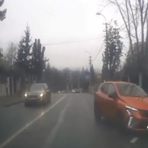 Șofer din Cluj surprins conducând pe contrasens, evitată o tragedie