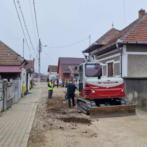 Primăria Teiuș anunță reluarea lucrărilor de modernizare pe strada Roșiori