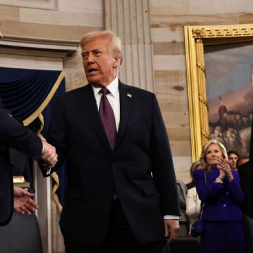 Donald Trump depune jurământul și își începe al doilea mandat