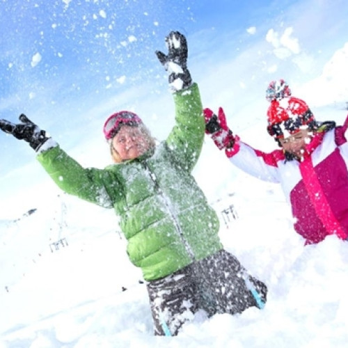 Vreme de iarnă în prag de Paște, cu ninsori și frig anunțate