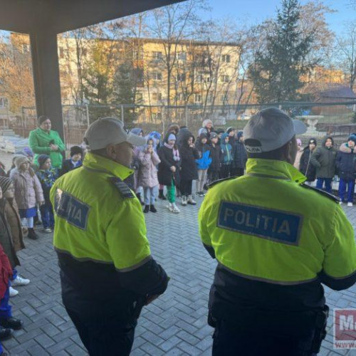 Activități de educație rutieră pentru elevii din Dorohoi