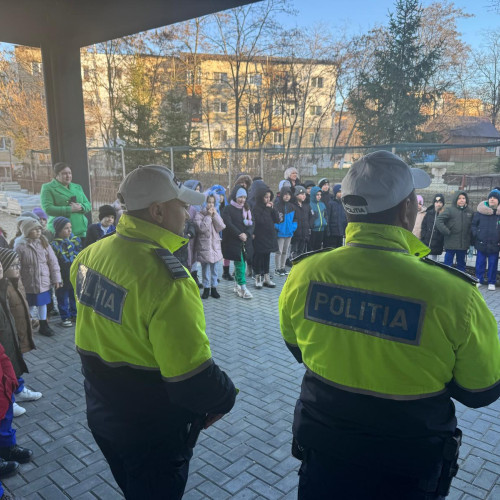 Activități de prevenire rutieră la Școala Gimnazială "Mihail Kogalniceanu" din Dorohoi