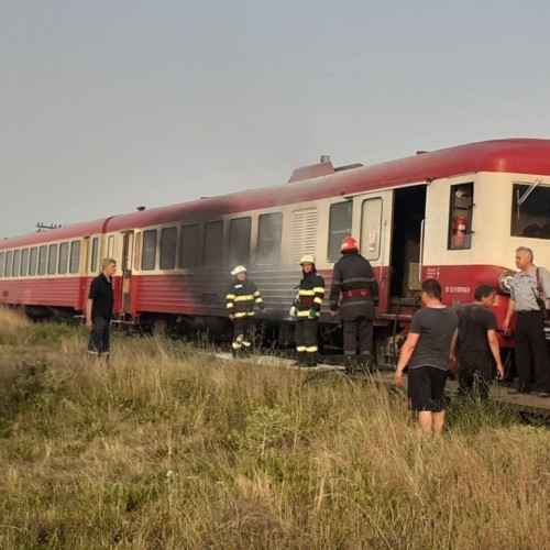 Incendiu la un tren în apropierea localității Pecica