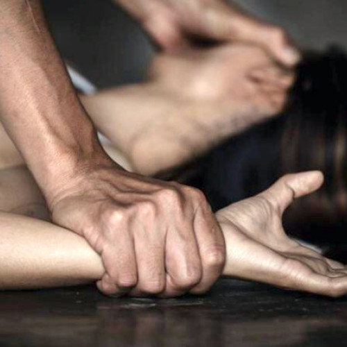 Arestarea unui hunedorean pentru corupere sexuală a minorilor și viol