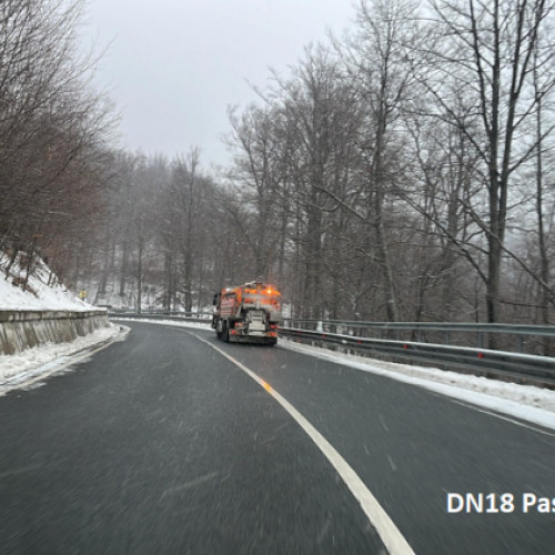 Vremea inchisa si ninsoarea afecteaza judetul