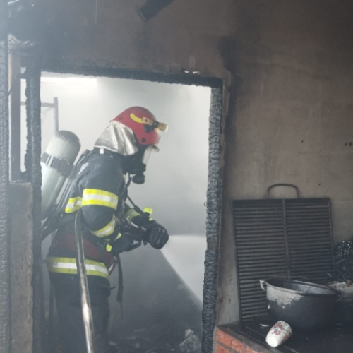 Incendiu în comuna Poieni, fără victime
