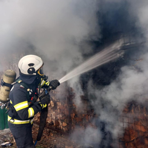 Intervenție de urgență la Piatra-Neamț și Dumbrava Roșie din cauza incendiilor