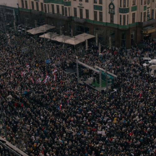Proteste în Serbia: Manifestanții cer grevă generală, iar guvernul amenință cu represalii