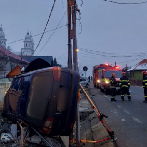 Accident rutier în Dej: Intervenția pompierilor și starea victimei