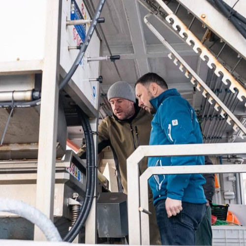 Ministrul Mircea Fechet a vizitat prima fermă de midii din România la Agigea