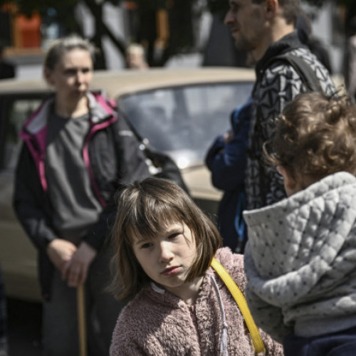 Evacuare forțată a familiilor cu copii din 16 localități din regiunea Harkov