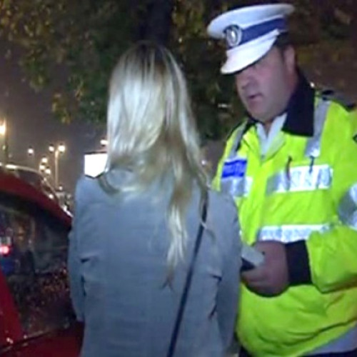 Femeie din Predeal surprinsă conducând fără permis, cu copilul în mașină