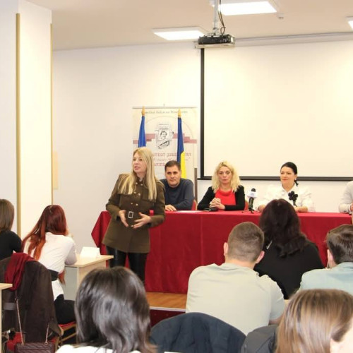 Biblioteka Județeană Dâmbovița a organizat concursul "24 ianuarie 1859 în conștiința românilor"