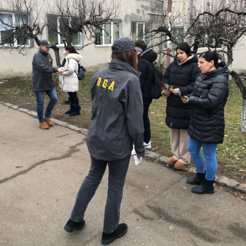 Ofițerii DGA promovează integritatea la Serviciul Permise și Înmatriculări din Bistrița