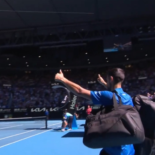 Djokovic, eliminat din semifinalele Australian Open din cauza unei accidentări