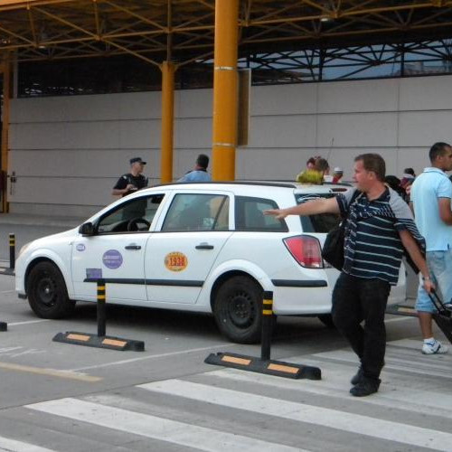 Dispar taxiurile din incinta Aeroportului Internațional Avram Iancu Cluj-Napoca