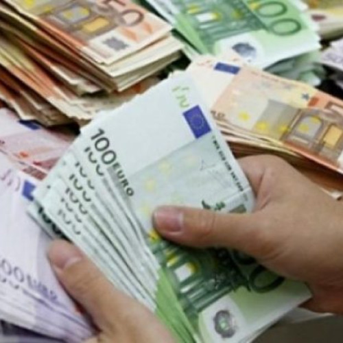 Contabilă din Sibiu reținută pentru delapidare de 70.000 de euro