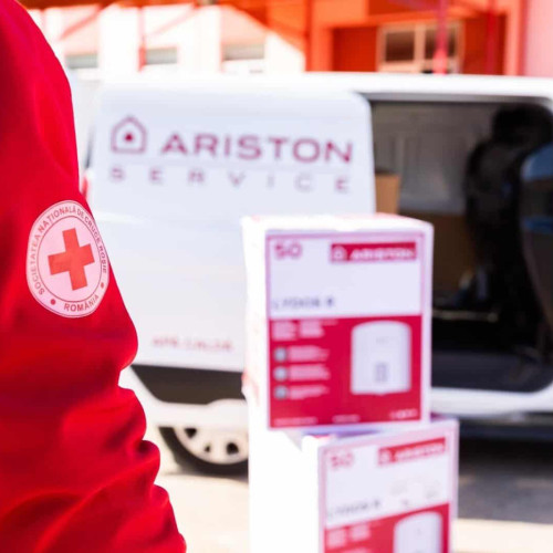 Crucea Roșie Română și Ariston România donează boilere electrice pentru unități de învățământ din județul Alba