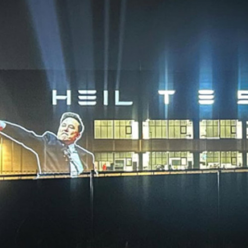 Activisti germani contesta gestul lui Elon Musk la fabrica Tesla din apropiere de Berlin