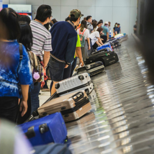 Politician de extrema dreapta din Portugalia, acuzat de furt de bagaje