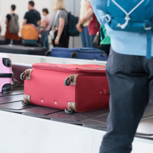 Politician de extrema-dreapta din Portugalia, acuzat de furt de bagaje