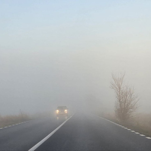Condiții meteo extreme: ceață densă și vizibilitate redusă