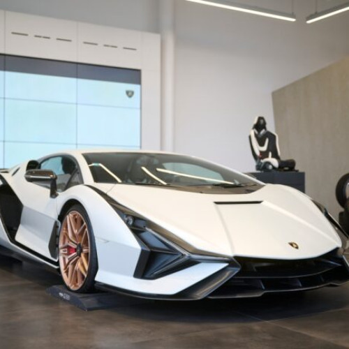 Lamborghini Sian FKP 37, livrat în premieră în România