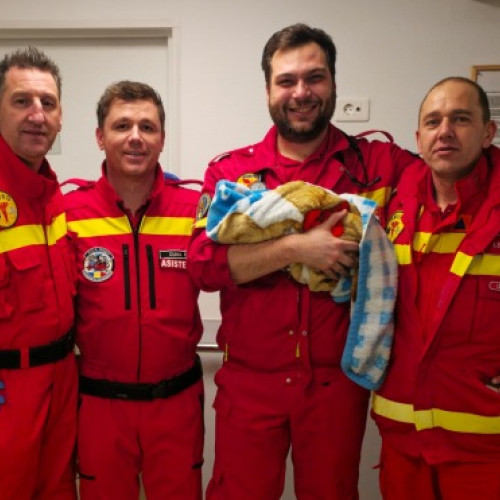 O misiune specială SMURD Brașov: O femeie dă naștere acasă